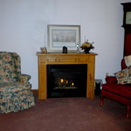 Bears Lair Inn สโตว์ ภายนอก รูปภาพ