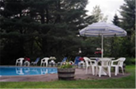 Bears Lair Inn สโตว์ ภายนอก รูปภาพ